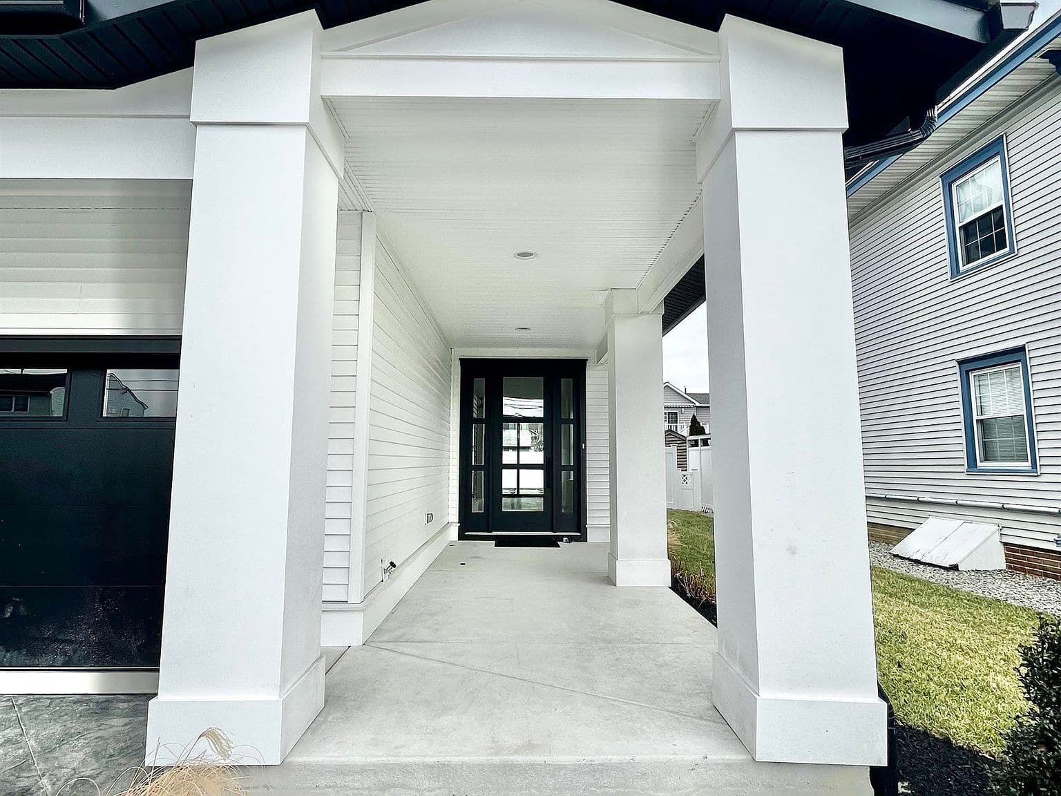Home built by Diamante Homes at 322 E SEABRIGHT RD