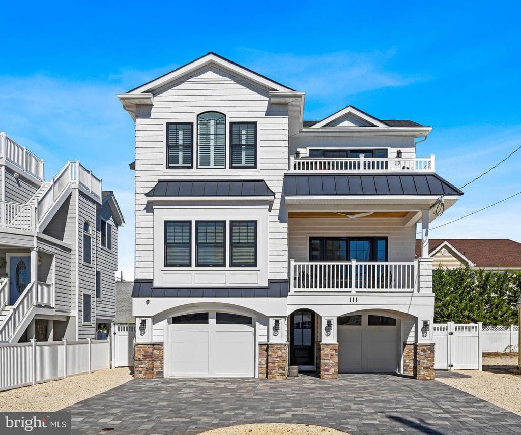 Home built by Dolphin Homes at 111 E DUNE LN