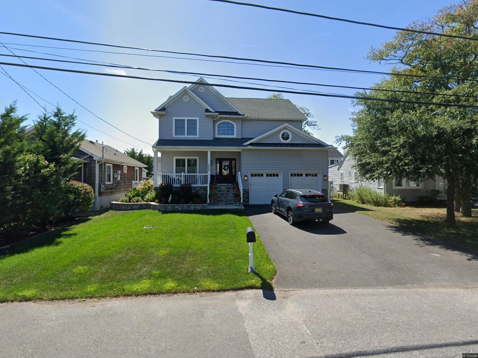 Home built by Dolphin Homes at 1806 BAY BLVD