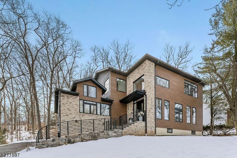 Home built by Exodus Development at 277 E CEDAR ST