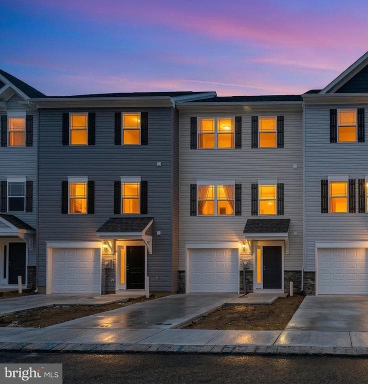 Home built by Gemcraft Homes at 5 VICTORIAN WAY