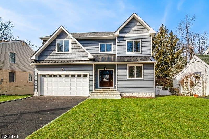 Home built by White Oak Development at 47 SEAMAN RD