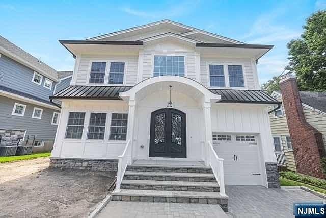 Home built by Quality Home Developers at 308 HENRY ST