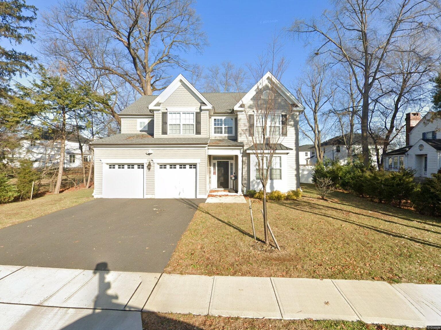 Home built by Roger Mumford Homes at 31 WOODEDGE AVE