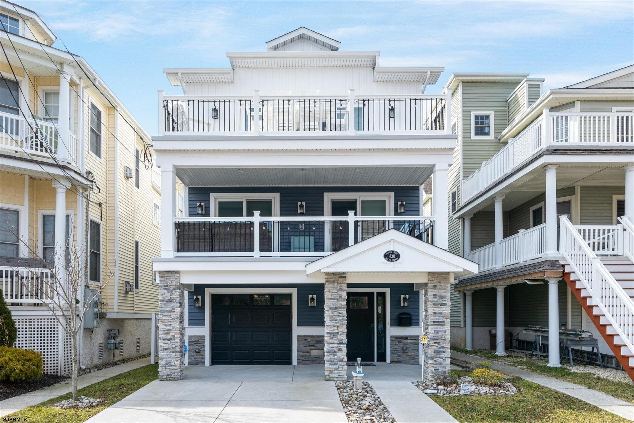 Home built by Scafisi at 830 E 6TH ST