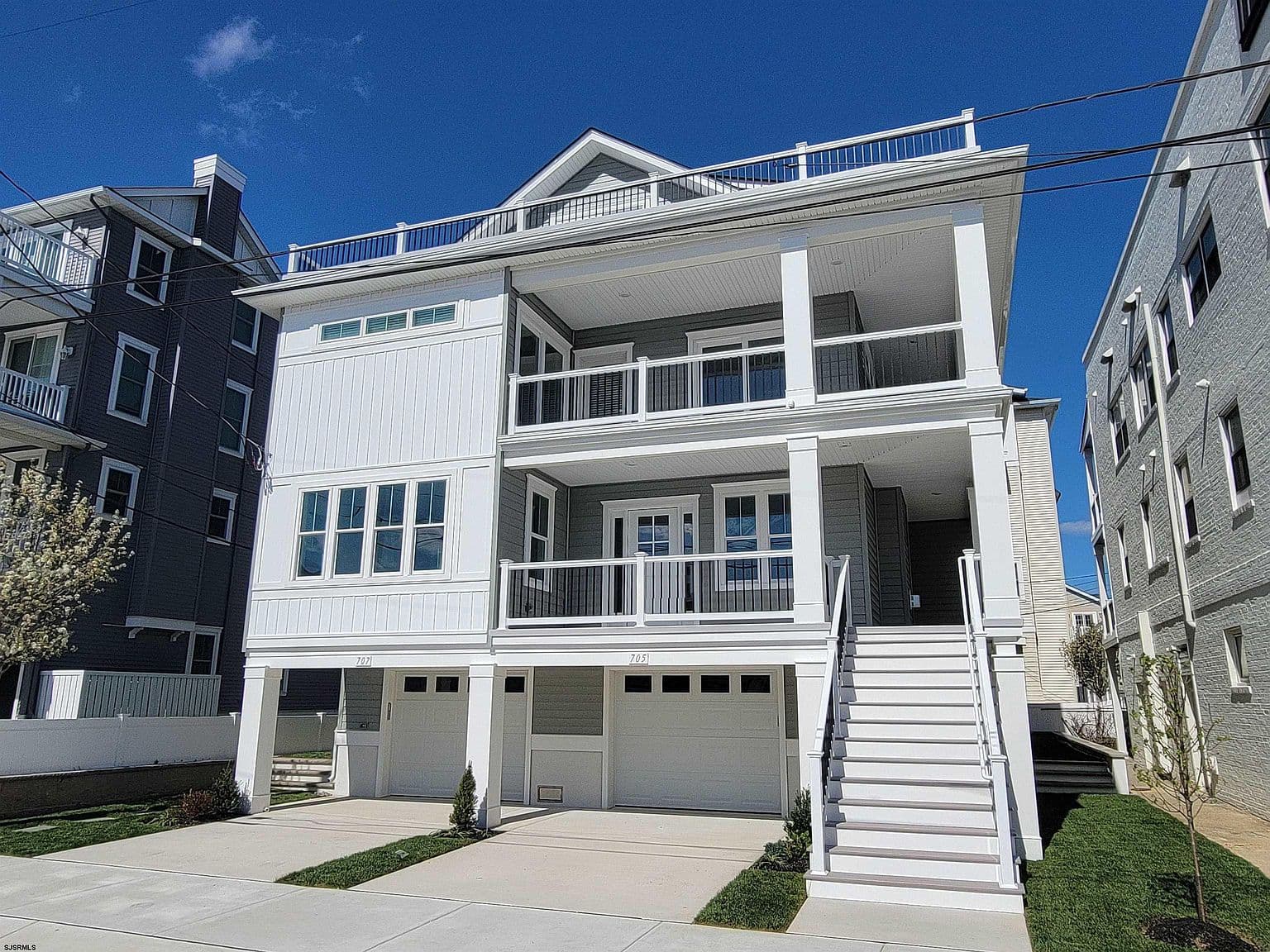 Home built by Surfside Construction at 705 E 8TH ST