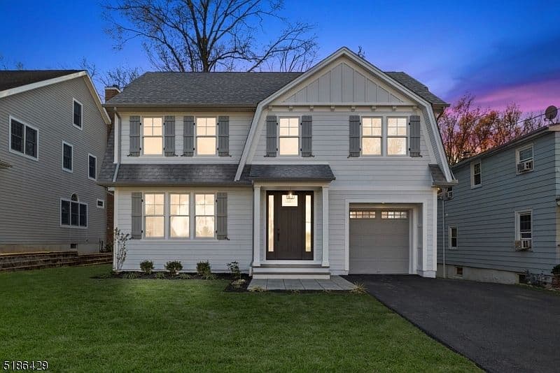 Home built by Villane Building & Development at 854 SUMMIT AVE