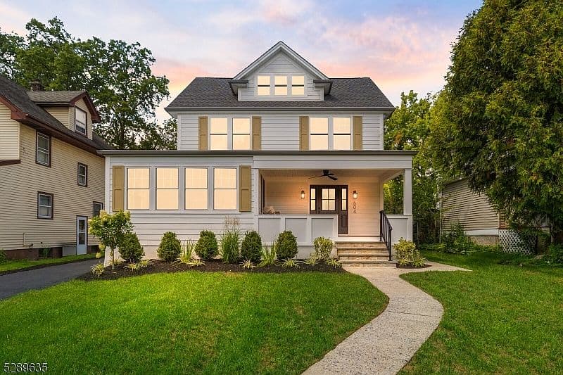Home built by Villane Building & Development at 604 HORT ST