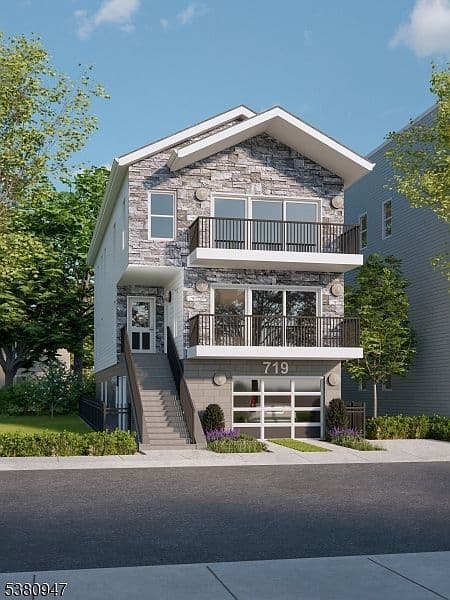 Home built by Washington Bay Group at 725 S 11TH ST