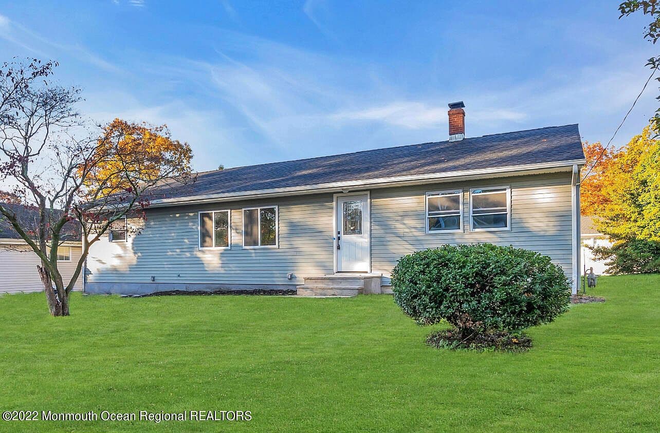 Home built by MIEL Investments at 339 VICTOR PL