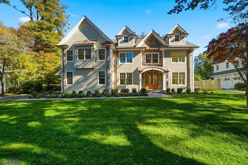 Home built by Madison Estate Homes at 34 ROLLING HILL DR