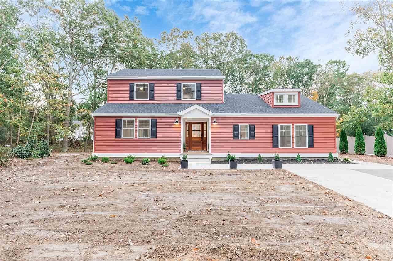 Home built by Sea Haven Homes at 3 DAROTT DR