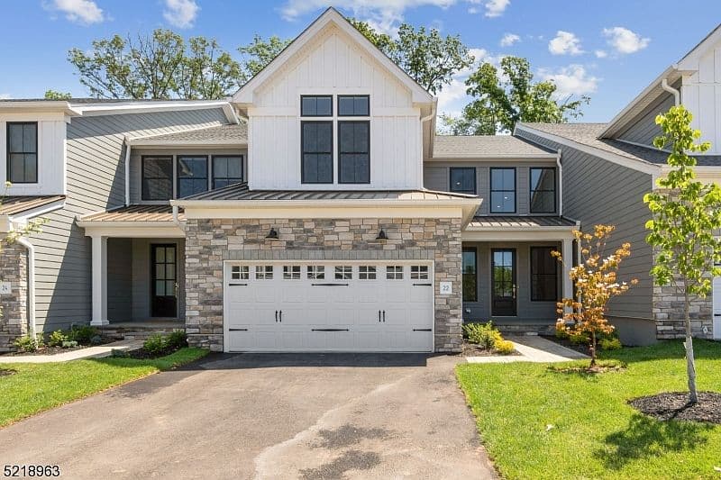 Home built by Toll Brothers at 22 HAWFINCH DR