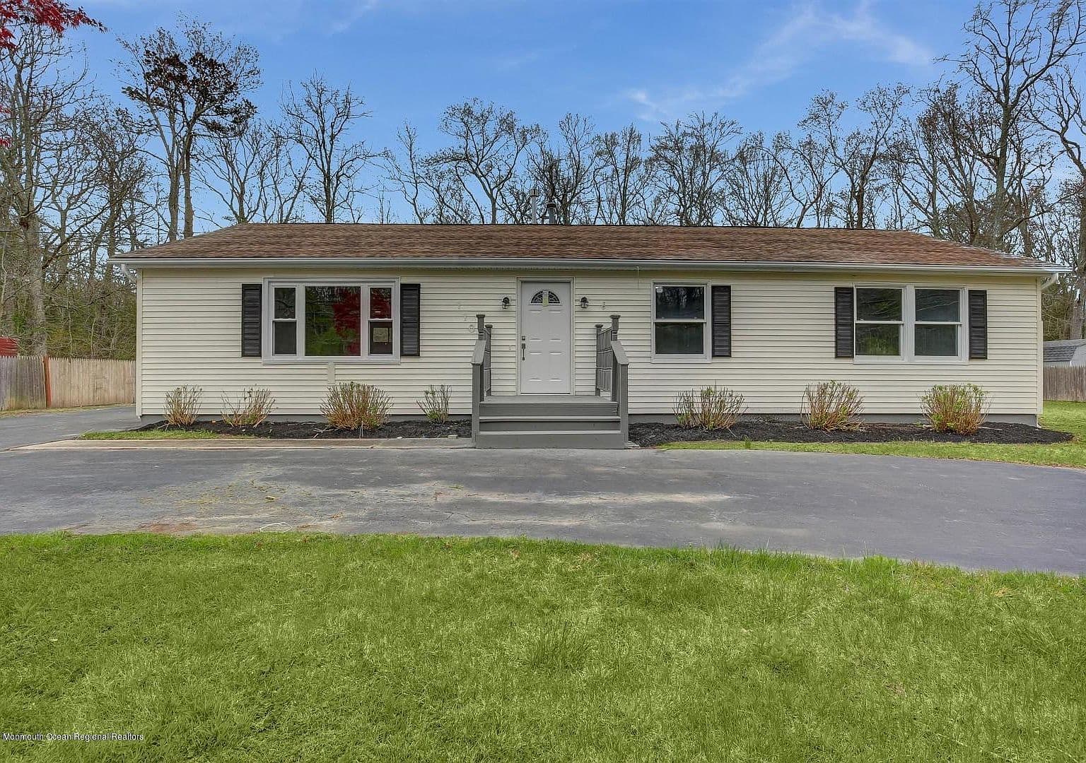 Home built by Clearbrook Builders at 110 SLOOP CREEK RD