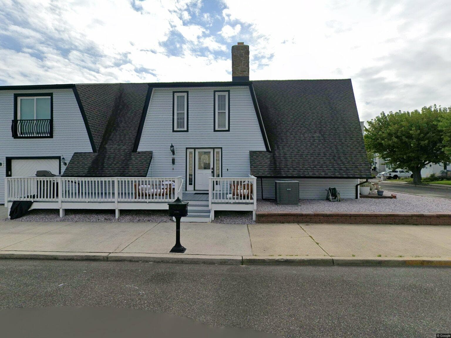 Home built by Blue Bee Builders at 122 W CHARLESTON AVE
