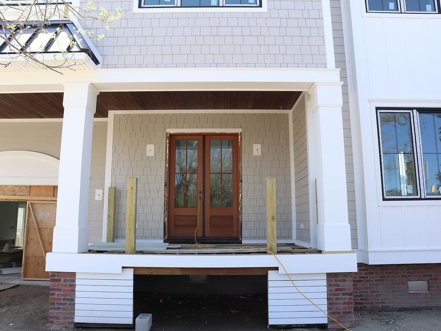 Home built by Blue Bee Builders at 302 E HOLLYWOOD AVE