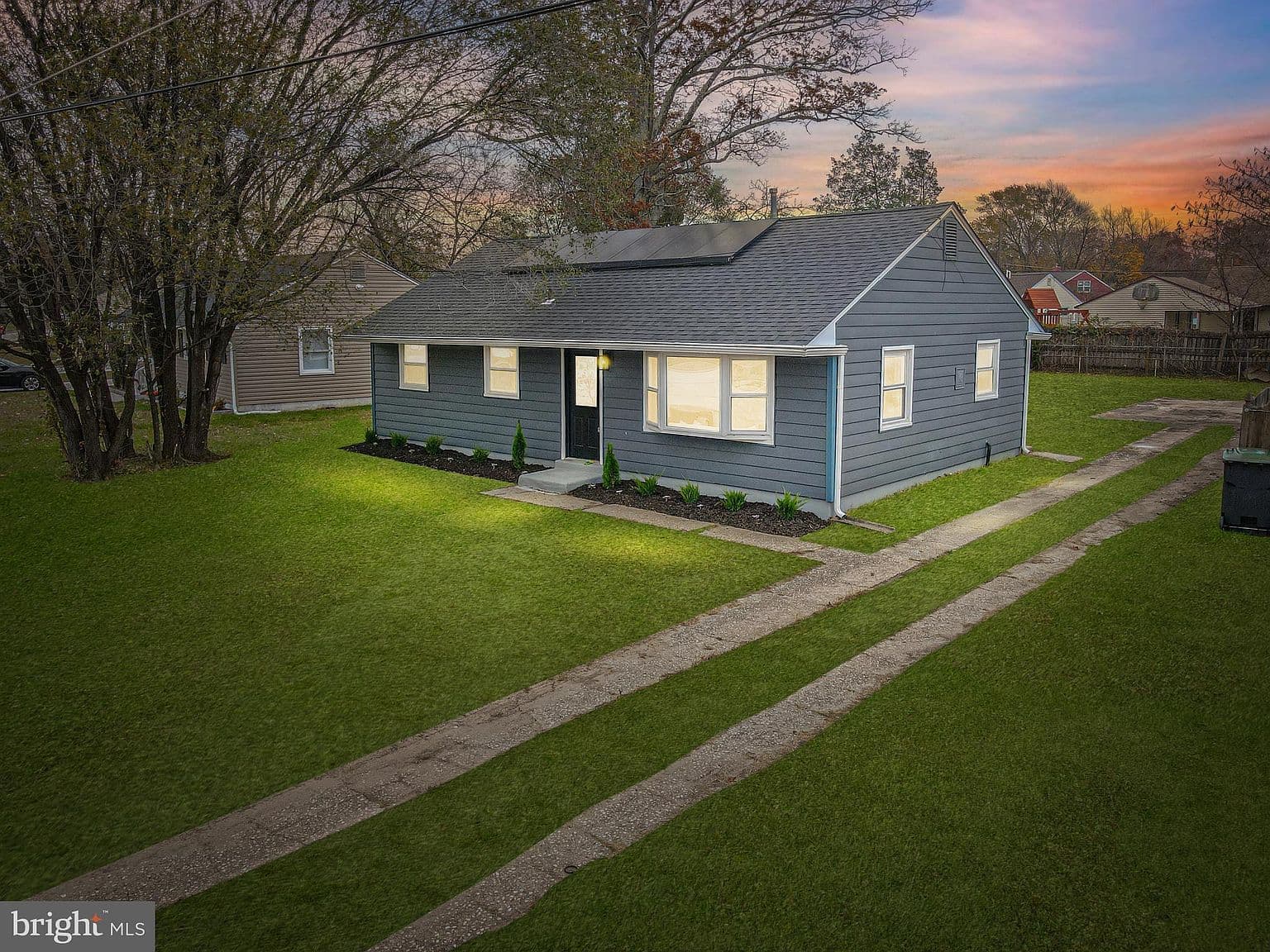 Home built by Blueshore Development at 10 ASTOR AVE