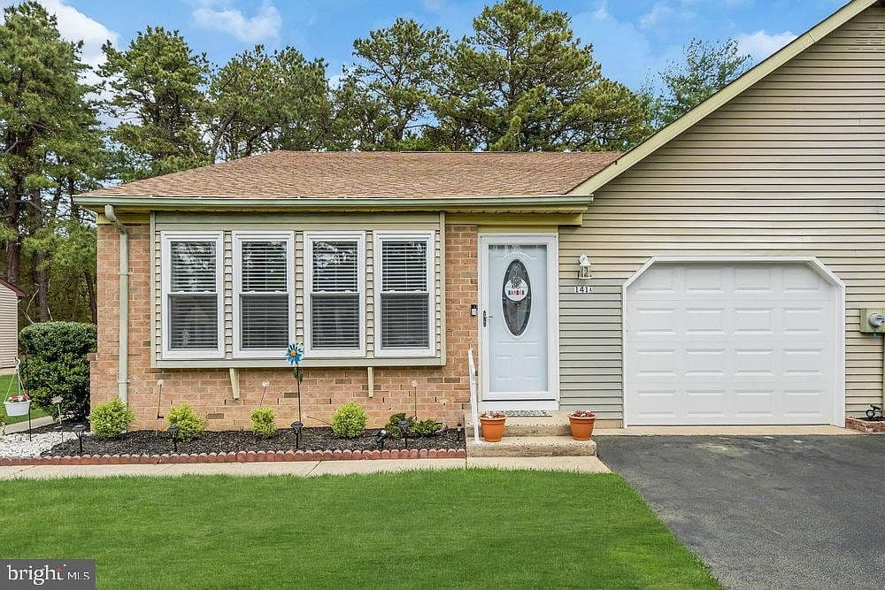 Home built by Bushrod Investments at 141A SUNSET RD